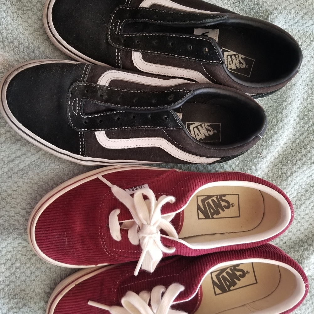 **VANS**   UNI SEX  Codaroide  Van's  Burgandy and BLACK VANS